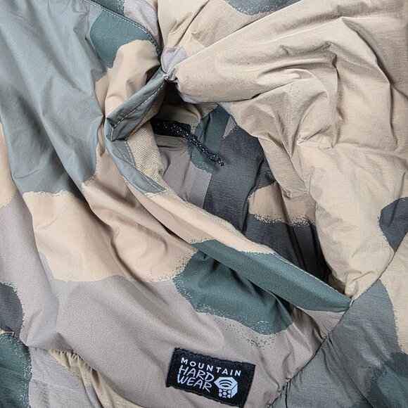 NWT Mountain Hardwear Stretchdown Poncho Size S/M Camo Camping - Picture 5 of 11